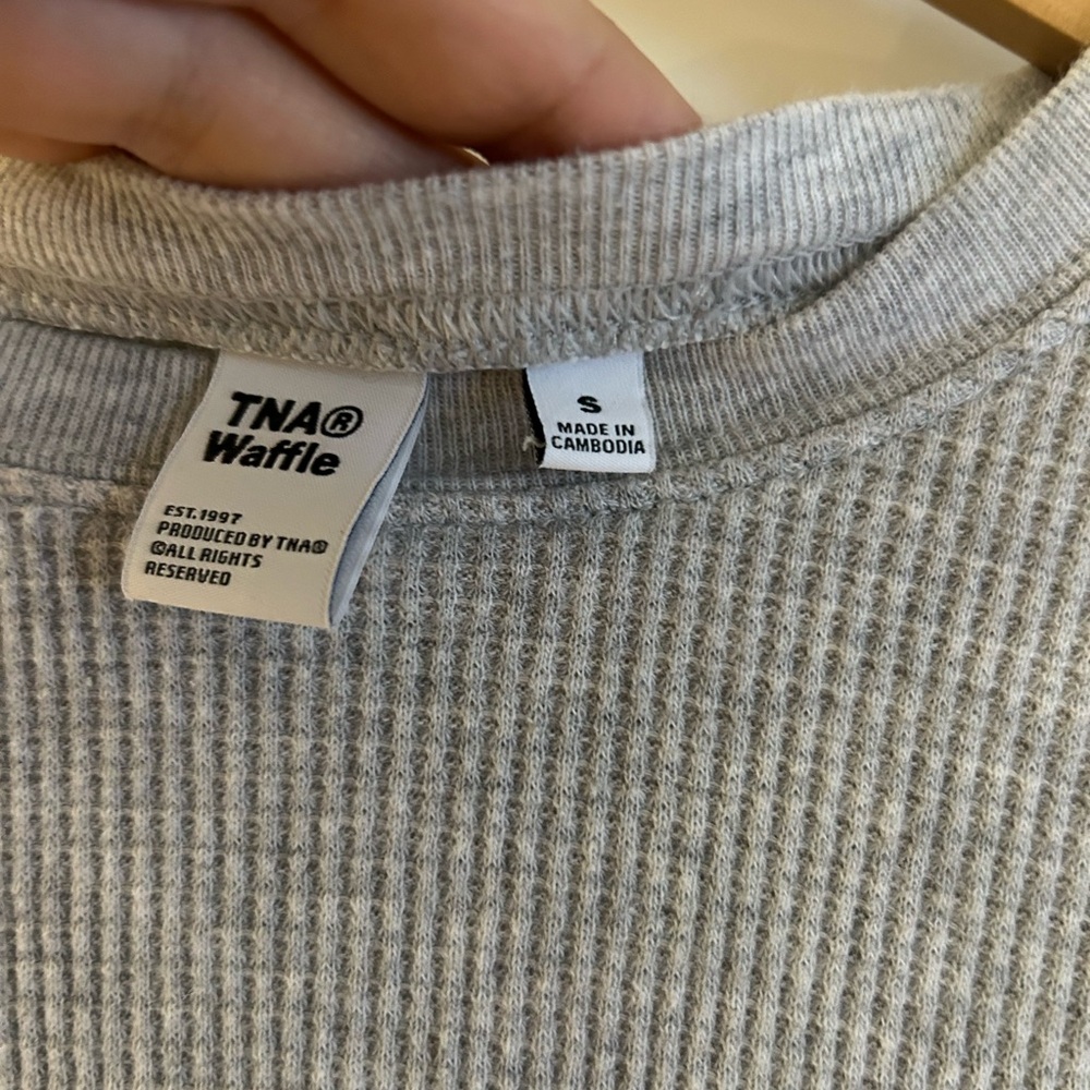 TNA WAFFLE EAST LONGSLEEVE - Picture 3 of 5